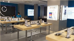 华为荣耀手机展柜