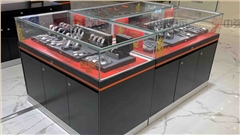 钟表柜台展示柜定做厂家