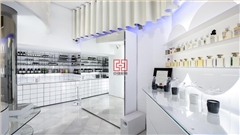 西班牙香水化妆品展柜定制中强展柜